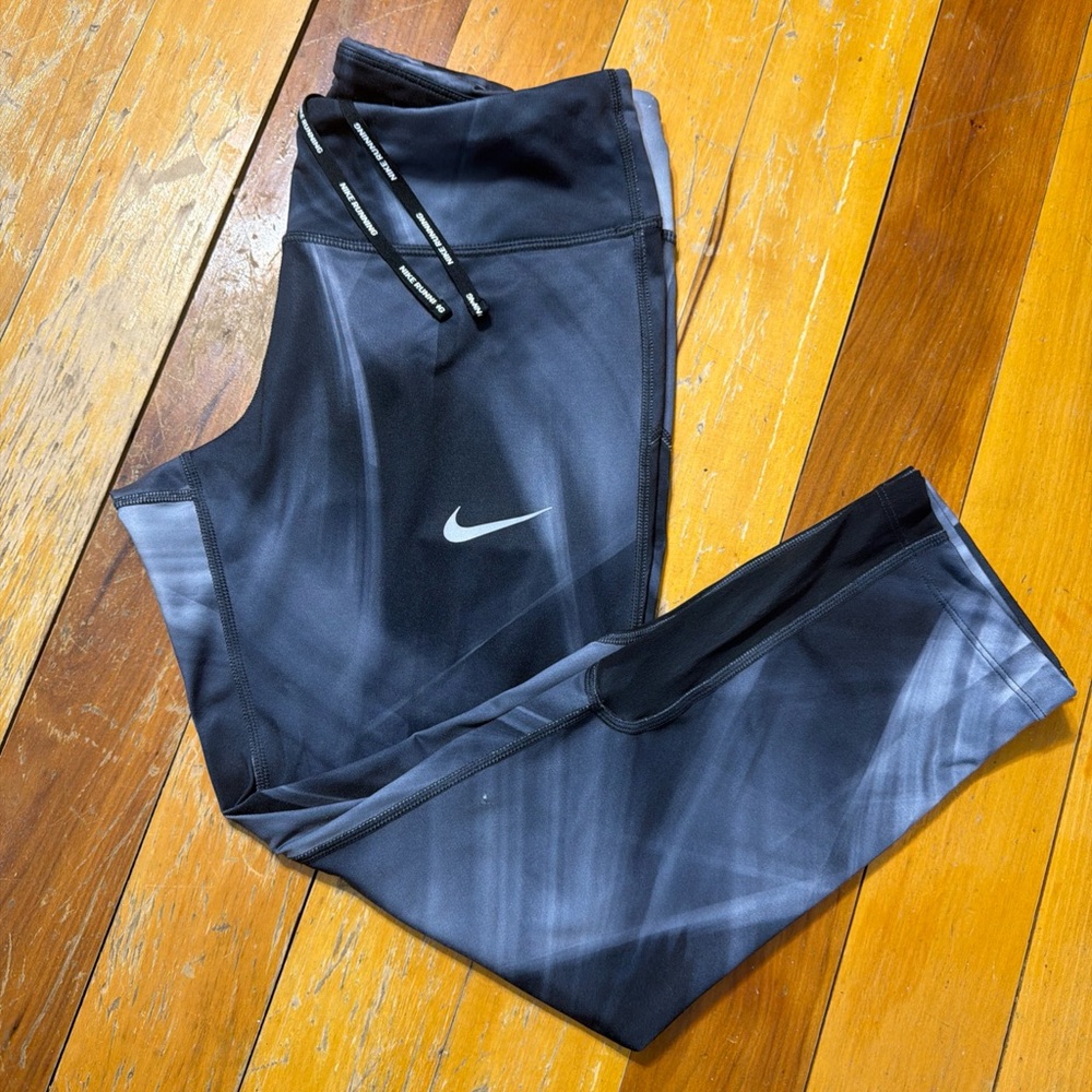 NIKE RUNNING DRI-FIT Womens Capri Leggings Size M